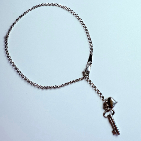14K Solid White Gold Key & Heart Rolo Link Chain Anklet $925 Jared - Picture 3 of 5